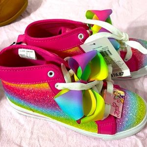 JoJo Size three BRAND NEW shoes , Size 3 kids